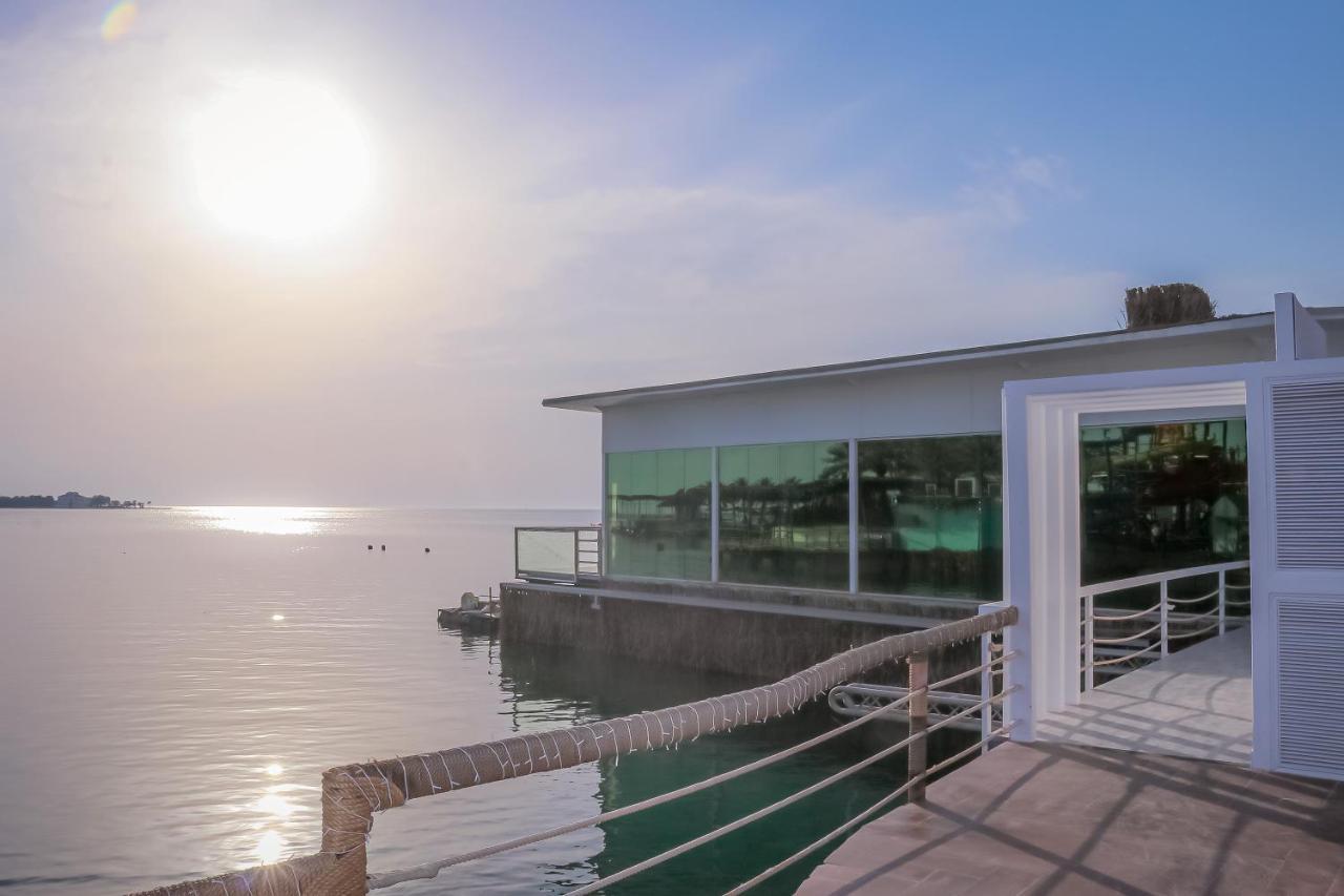 Lagoona Beach Luxury Resort And Spa Манама Экстерьер фото The Dead Sea